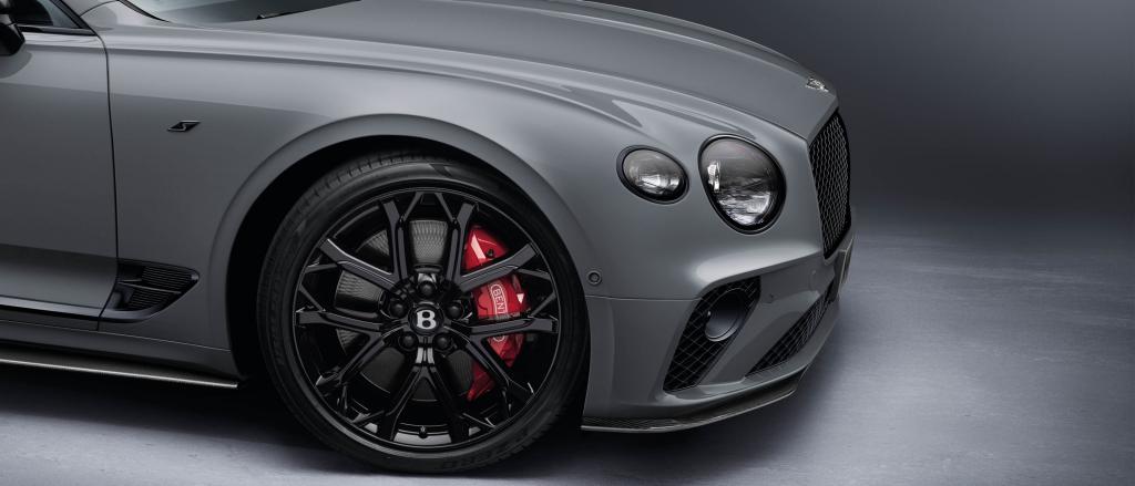 Front quarter side view of Bentley Continental GT S in Cambrian Grey Colour featuring 22 inch Sports Alloy Wheel - Black and Bentley branded red brake callipers.