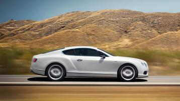 GT V8 S - 2013.jpg