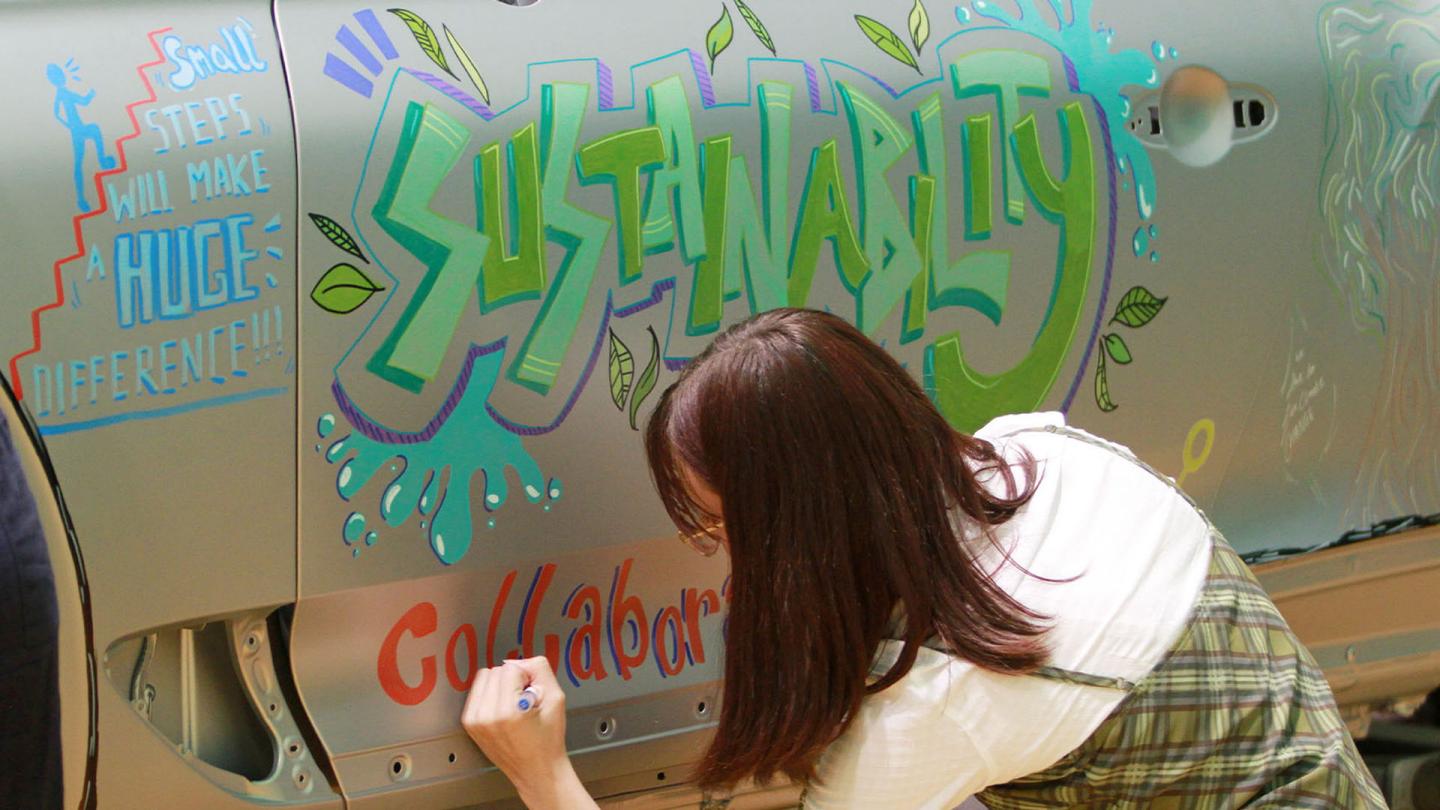Art Students 1 v2 16x9.jpg