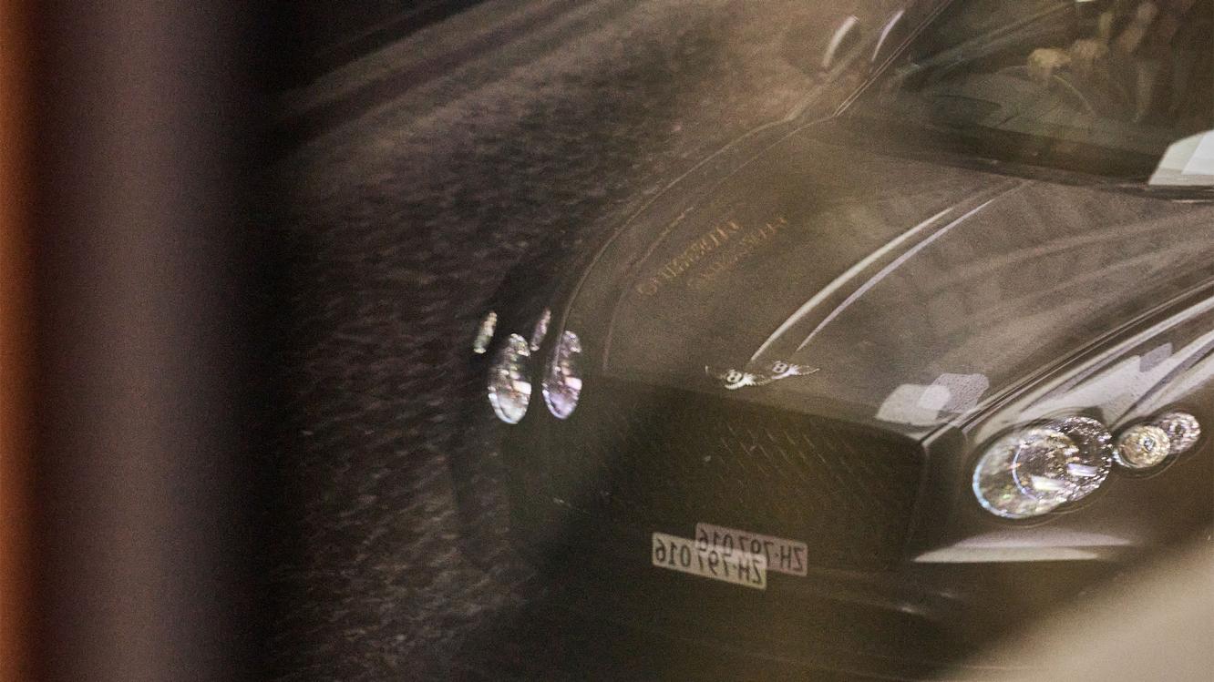 Leyla Hajrovic's Bentley Continental GT driving.