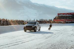 Imagery_27MY_26MY_FAT Ice Race January 2026 - Bentayga Speed skijoring with Hedvig Wesllell 3x2.jpg