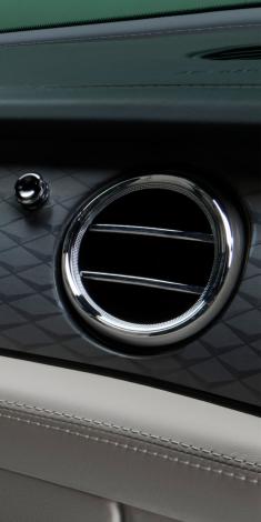 Close up of the bulls eye air vent in the Bentayga EWB Atelier Edition