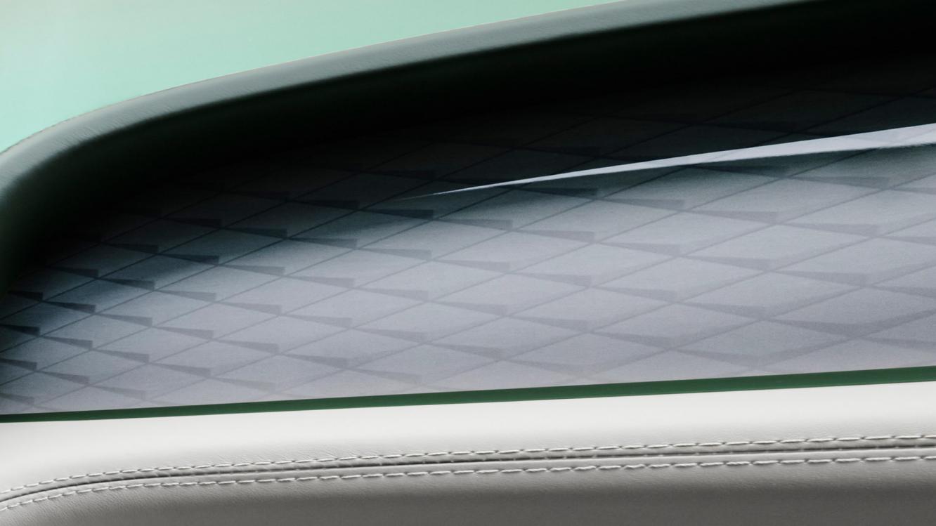 Close up of the bright machined alliminium technical finish veneer in the Bentayga Atelier Edition