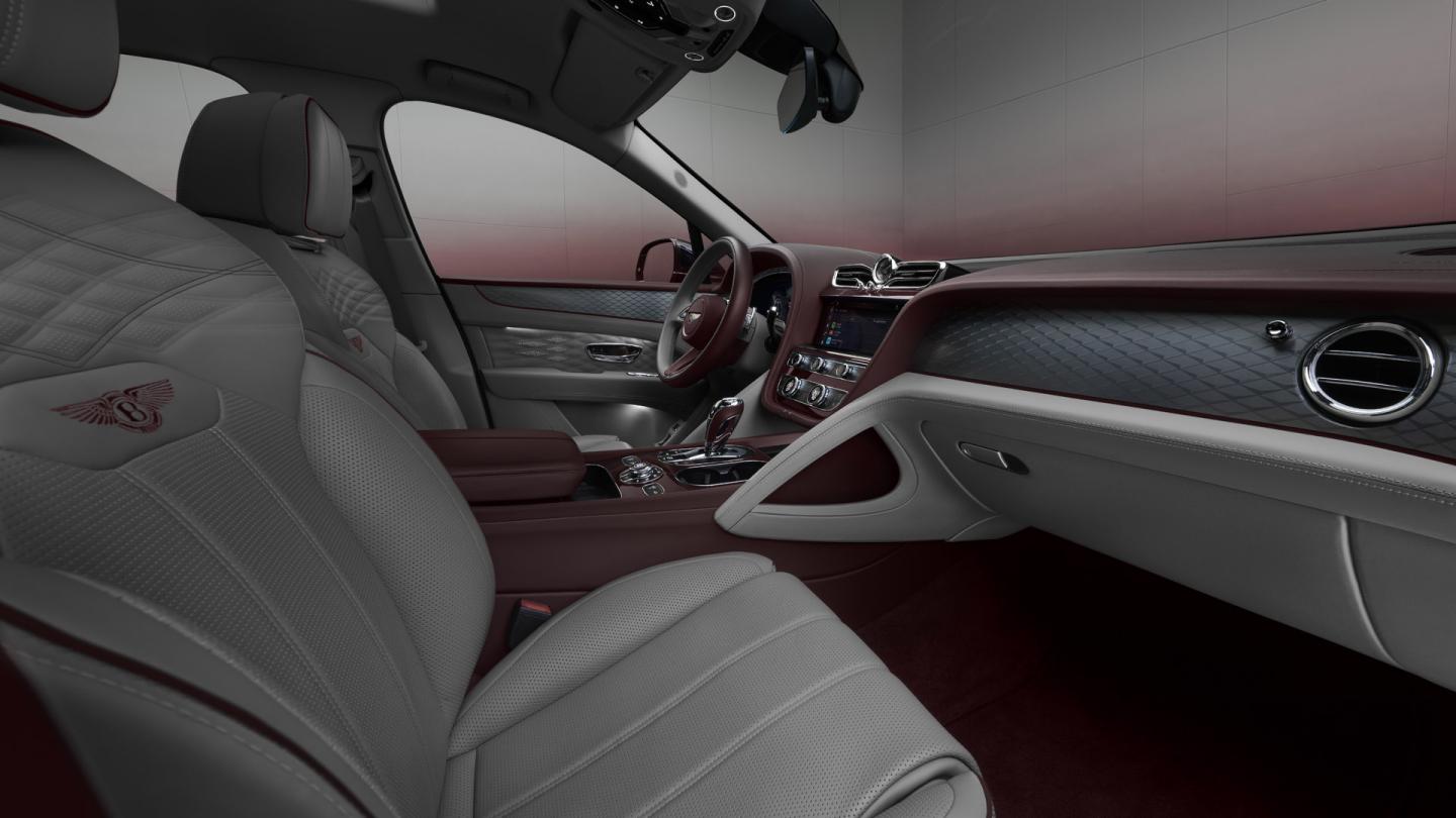 Front cross cabin of the Bentayga Atelier Edition Rubino Red specification