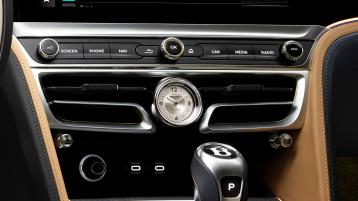 Close up of the Mulliner exclusive central clock in the new Flying Spur Mulliner
