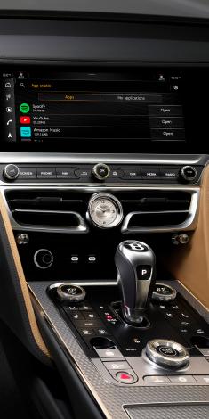 12.3 inch HD Multifunction infotainment touch screen of Bentley Flying Spur Mulliner.