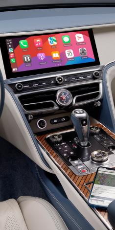 Bentley Flying Spur Azure seats with detailed contrast stitching and Azure Emblems in Imperial Blue colour contrast stitched in Portland hide.