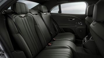 Rear cabin of the new Flying Spur featuring Beluga primary hide