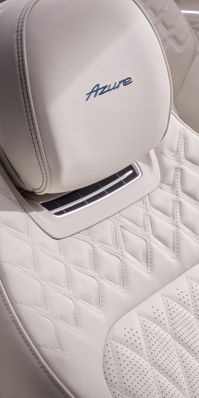 Close up of the new front seat available in the Continental GTC Azure featuring wellness quilting