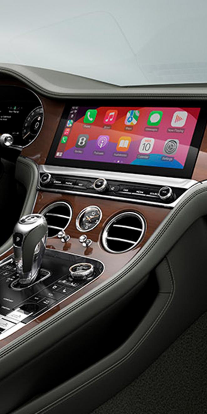 Close up of the MMI in the new hybrid Continental GT Convertible featuring Apple Car Play