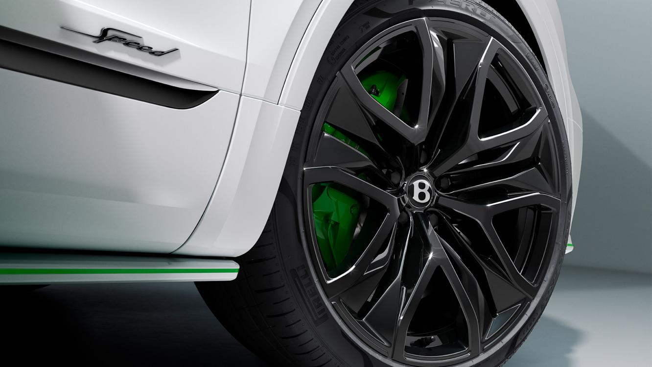 The new 23" Directional Wheels in the Black Painted option with the Hyper Green calliper by Mulliner.