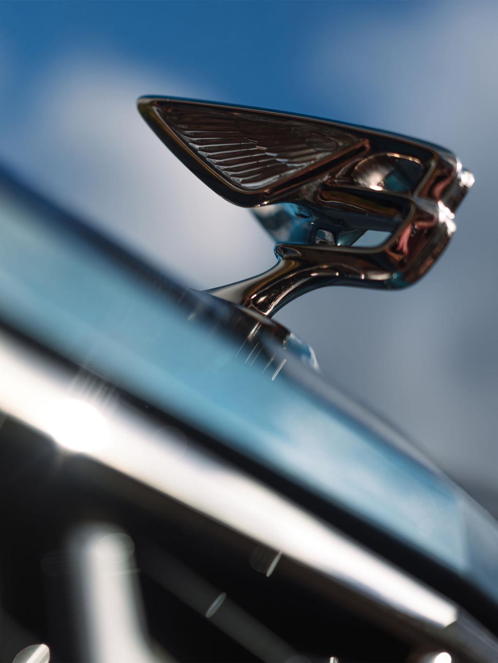 Flying Spur azure range page media group global 3x4.jpg