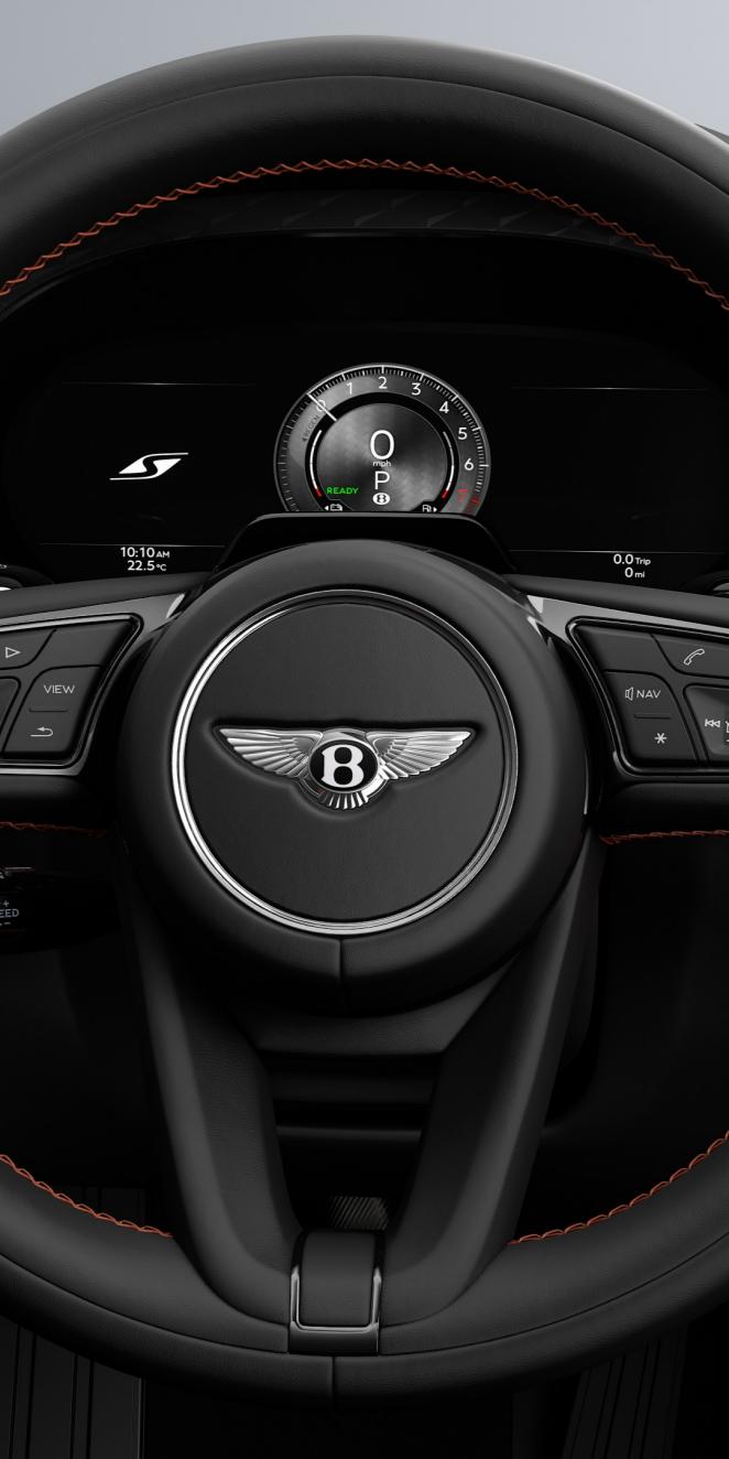 欧陆 GT 雅度版车型标配前排舒适座椅，并覆以奢雅的舒适风格菱形绗缝。