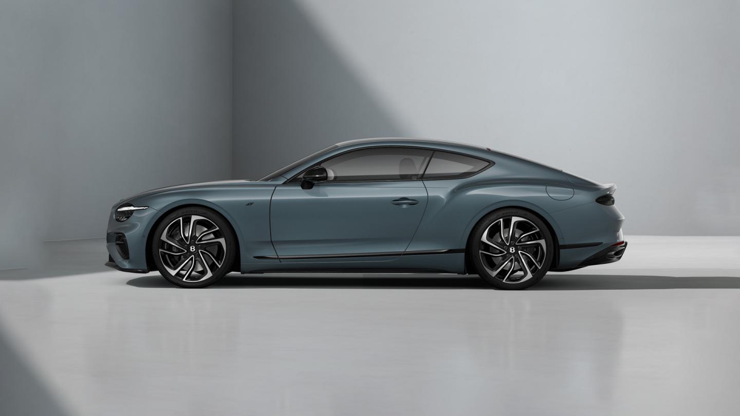 Side profile of the new Continental GT S in Thunder grey with 22inch five spoke directional wheels