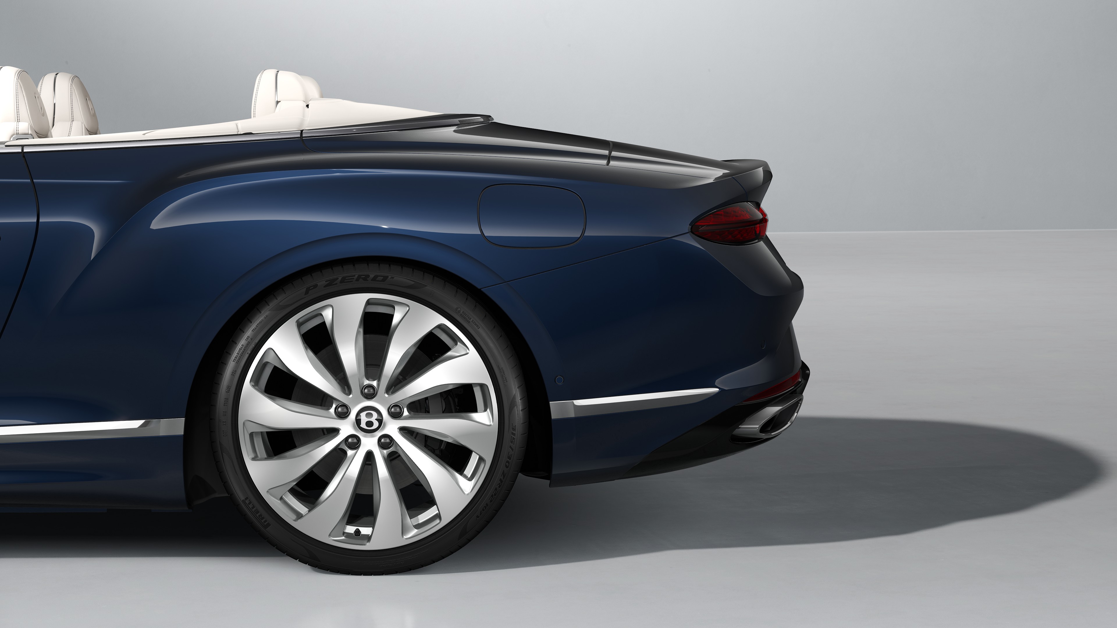 新型コンチネンタル GTC | コンチネンタル GTC シリーズ | ベントレー