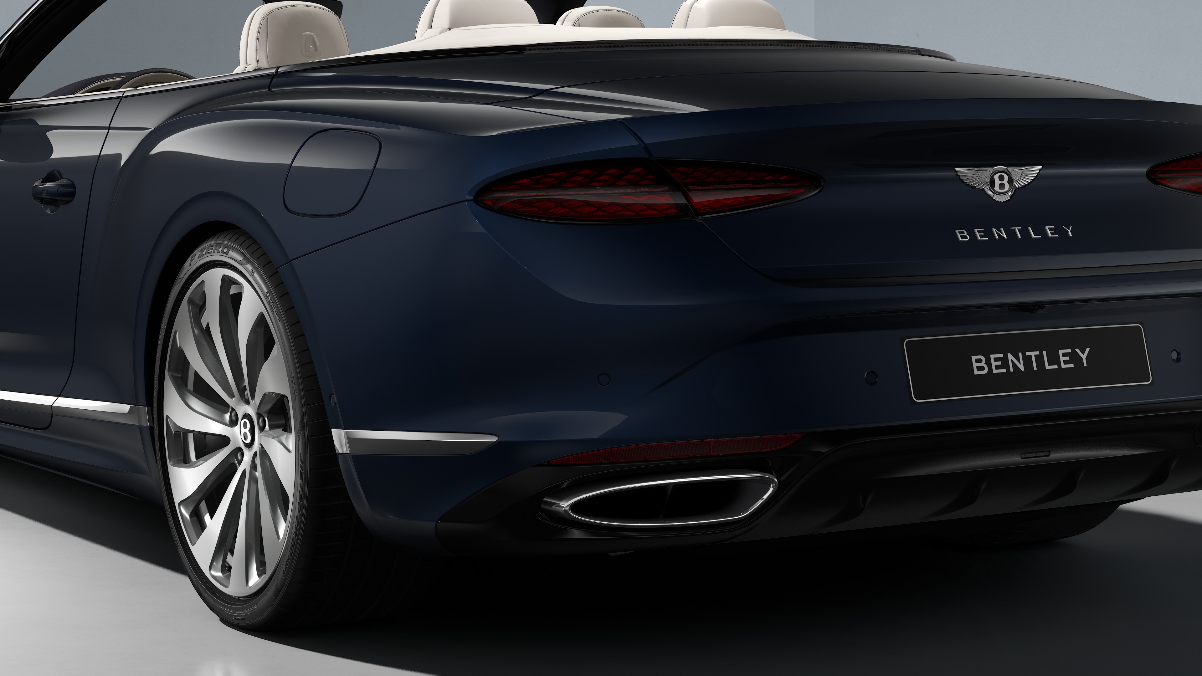 新型コンチネンタル GTC | コンチネンタル GTC シリーズ | ベントレー