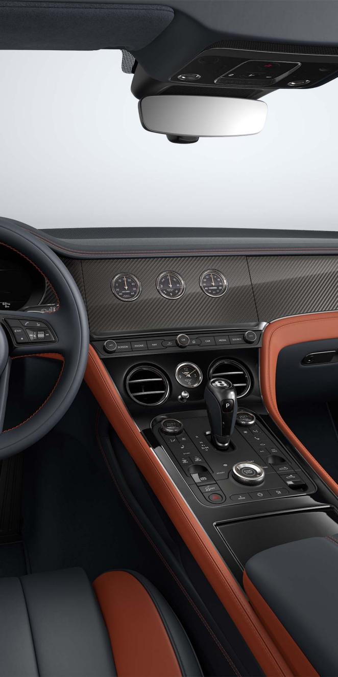 Close up of the rotating display in the new Continental GTC S