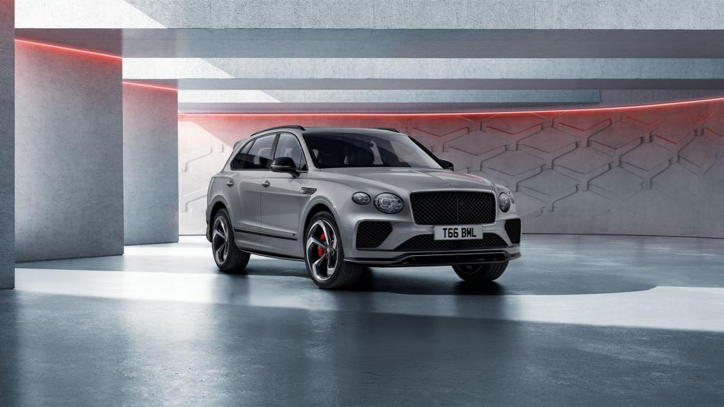 Bentley Bentayga S in Cambrian Grey colour side angled view featuring 22 inch S Directional Wheel - Black Painted and Polished with matrix grille.
