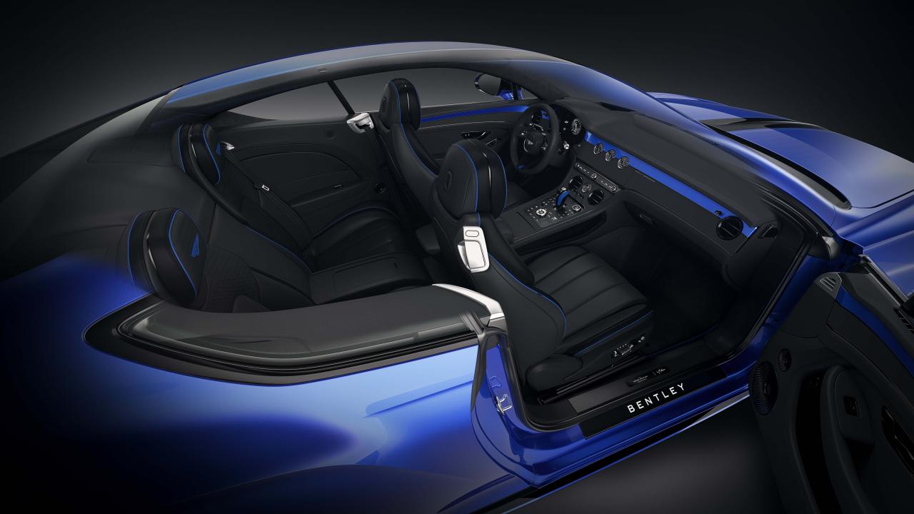 Bespoke Series 2027 Salerno Blue Hotspot Interior 16x9 v2.jpg