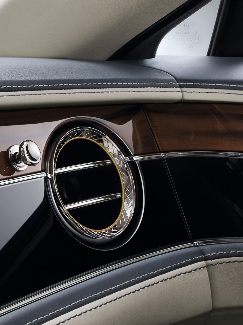 Mulliner two tone veneer